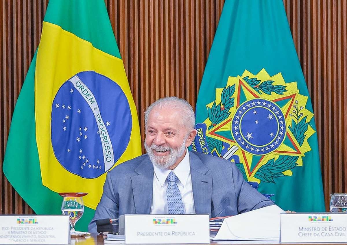 Após queda na popularidade, Lula cobra ministros: 'Ainda falta muito para fazer'