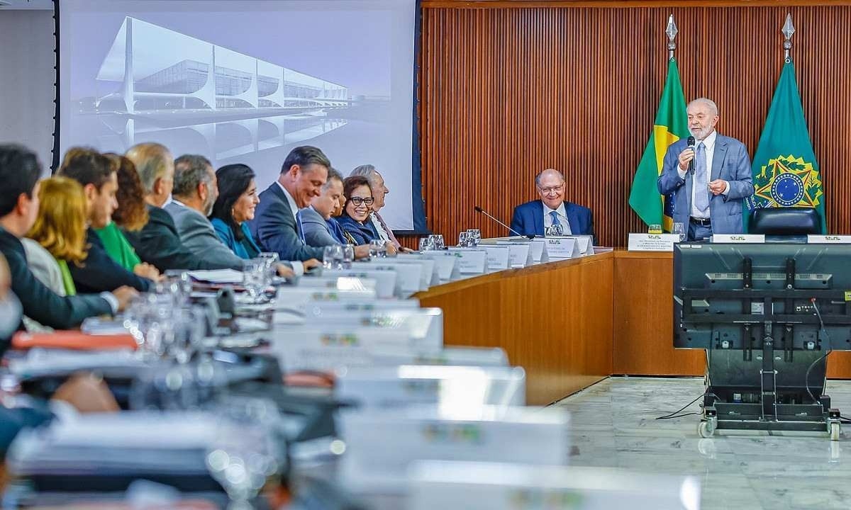 Lula na reunião ministerial dessa segunda-feira, 18/3 -  (crédito: Ricardo Stuckert/PR)