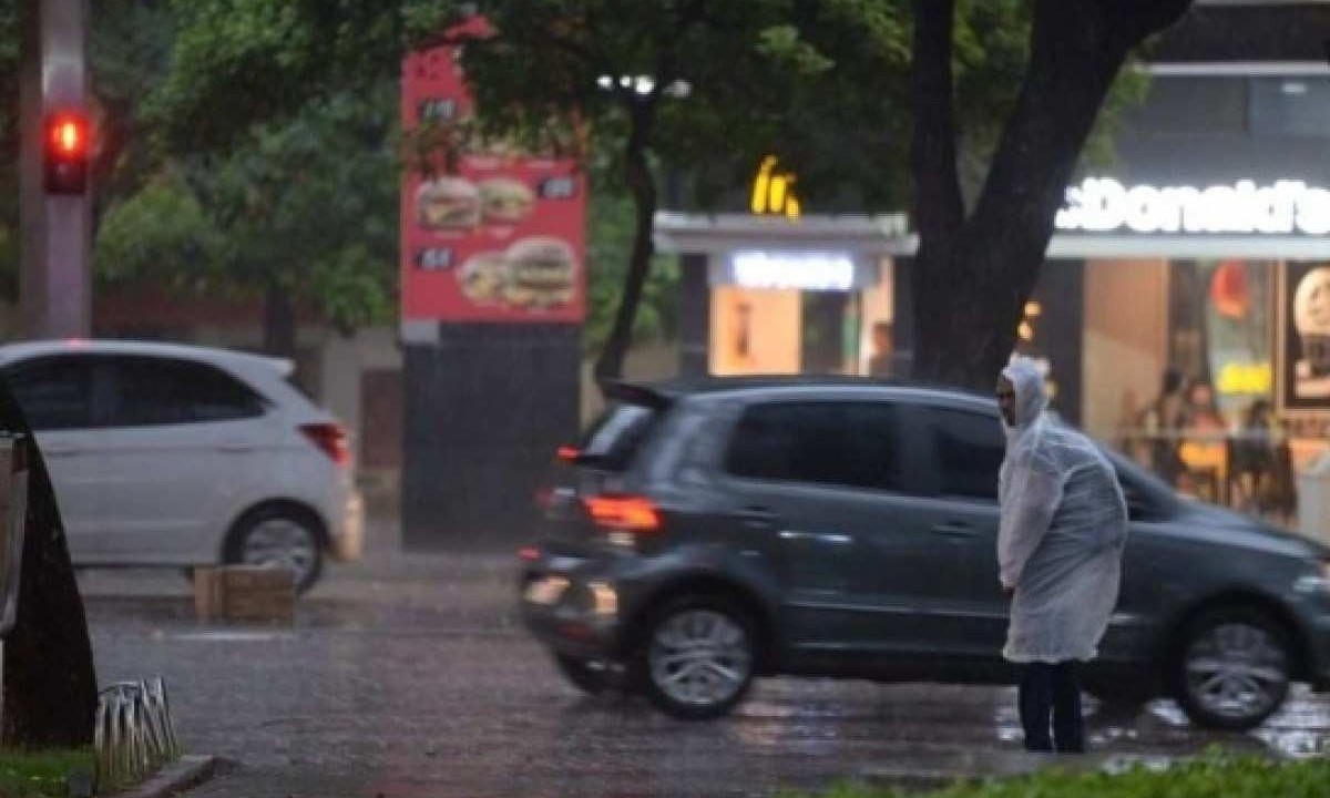 As Regiões Oeste e do Barreiro registraram chuvas de intensidade máxima -  (crédito: Tulio Santos/ E.M/ DA Press)