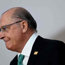 Alckmin reclama de Custo Brasil, mas governo pouco faz para mudar cenário - MAURO PIMENTEL/AFP