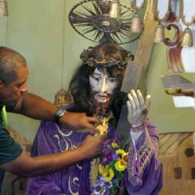 Em Santa Luzia, Jesus e Maria são vestidos com fervor - FOTOS: EDÉSIO FERREIRA/EM/D.A PRESS