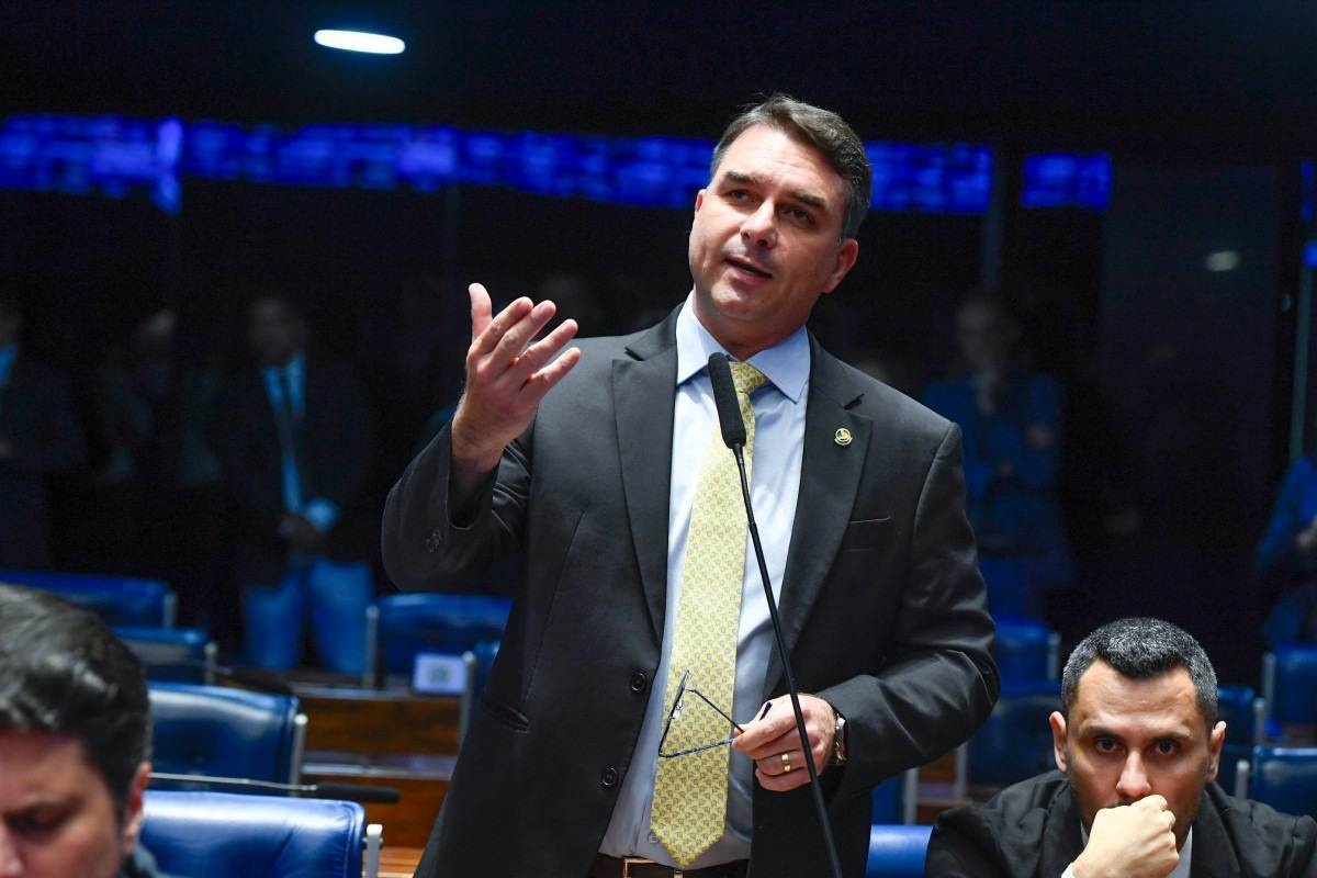 Marielle: 'Bolsonaro não tem relação, para frustração de muitos', diz Flávio