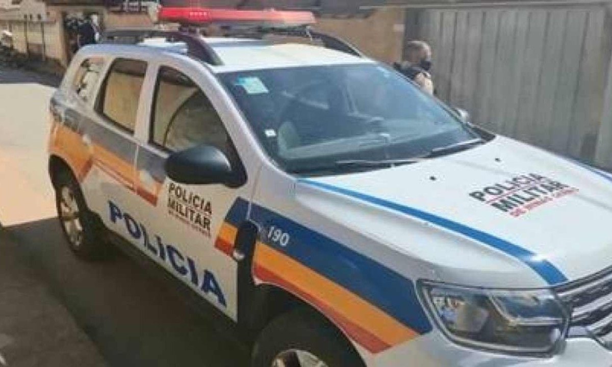 Policiais militares relataram que a casa tinha sido revirada -  (crédito: PMMG)