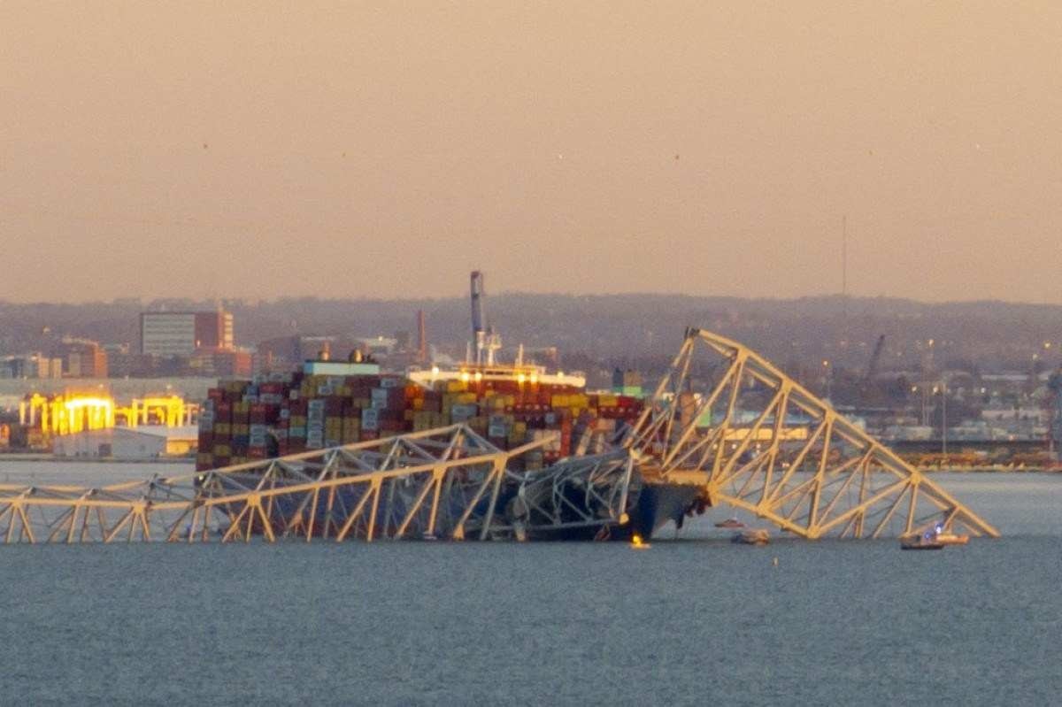 Empresa de navio de acidente em Baltimore diz que não há feridos na tripulação