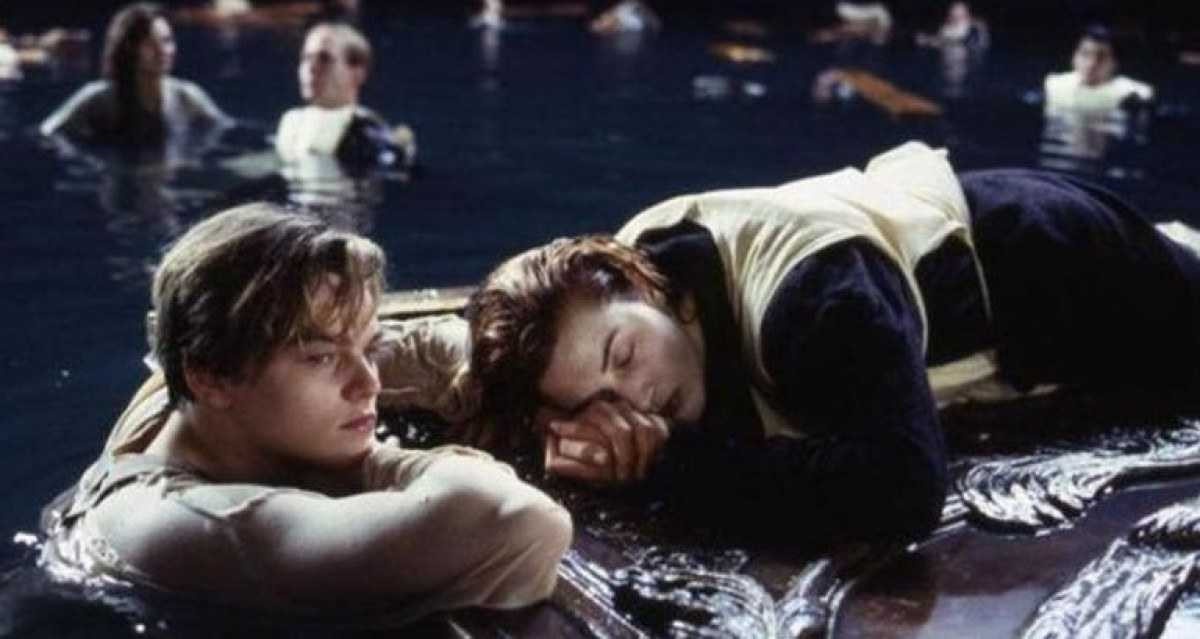 Porta de 'Titanic' em que Rose se salva é vendida por R$ 3,5 milhões