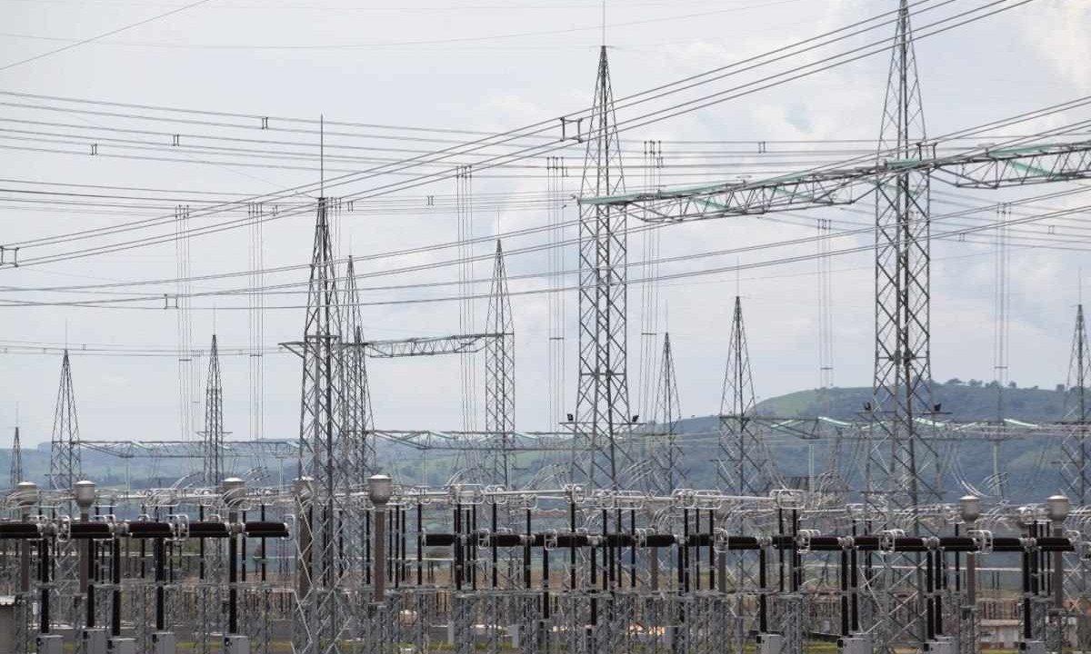 Está prevista a construção de 16 mil km de linhas de transmissão e de 13 novas subestações ao longo dos próximos seis anos -  (crédito: Beth Santos/Secretaria-Geral da PR)