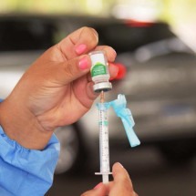 Vacina contra gripe: BH aplicou 40 mil doses no público prioritário - Américo Antoni / Divulgação / Secretaria de Estado da Saúde do Paraná