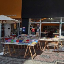 Livraria na Savassi faz promoção de livros por apenas R$ 1 - Divulgação
