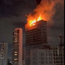 Incêndio no Recife: curto-circuito pode ter começado fogo em prédio - Reprodução/X/Twitter @anjodfogo