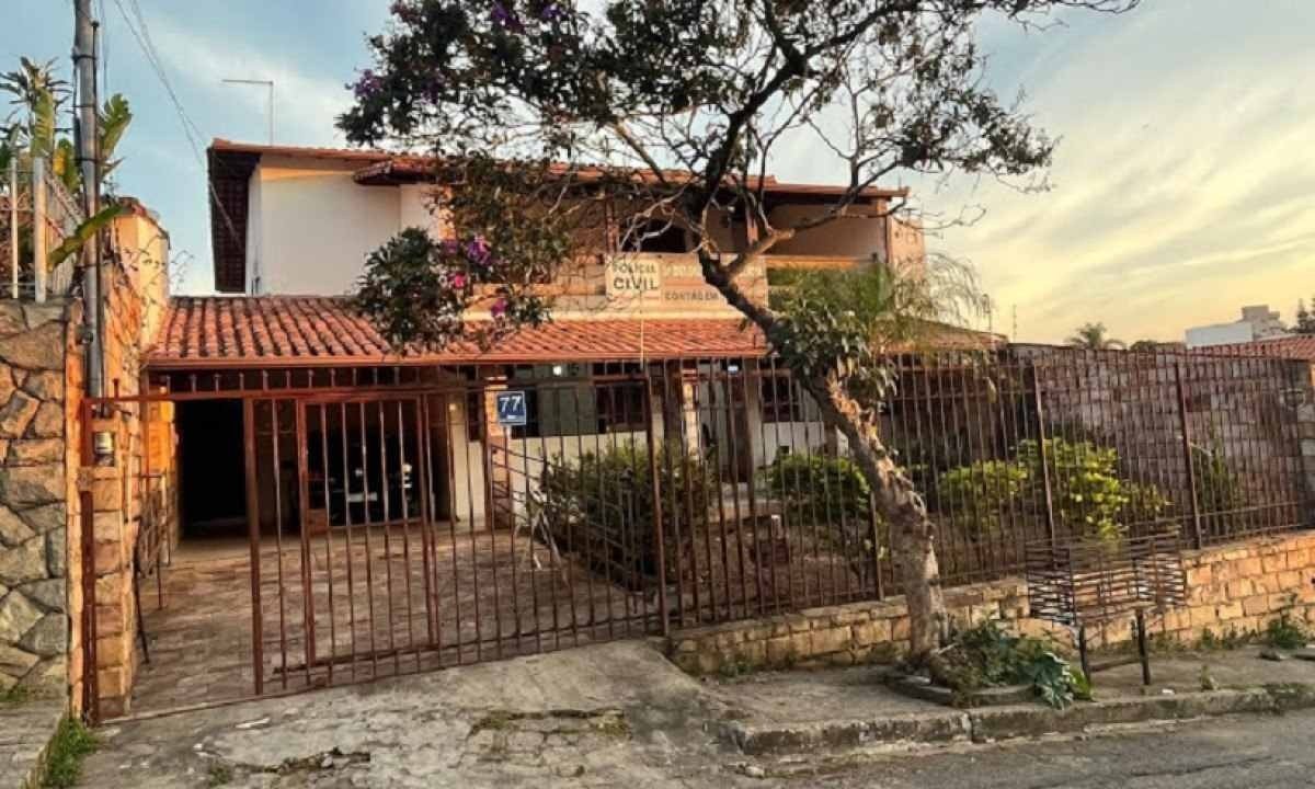 Corpo é achado em mata em Contagem, mas crime pode ter sido em outro lugar