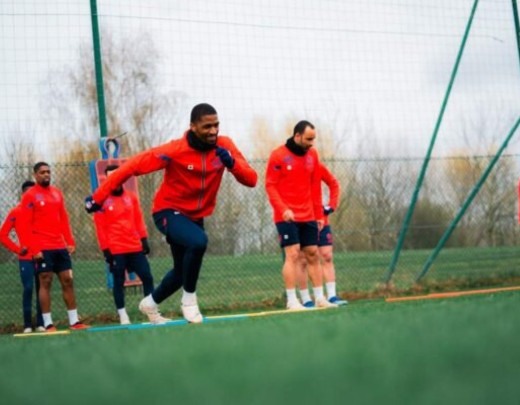 Jogadores do Lille durante treinamento da equipe - Foto: Divulgação / Lille -  (crédito: Foto: Divulgação / Lille)