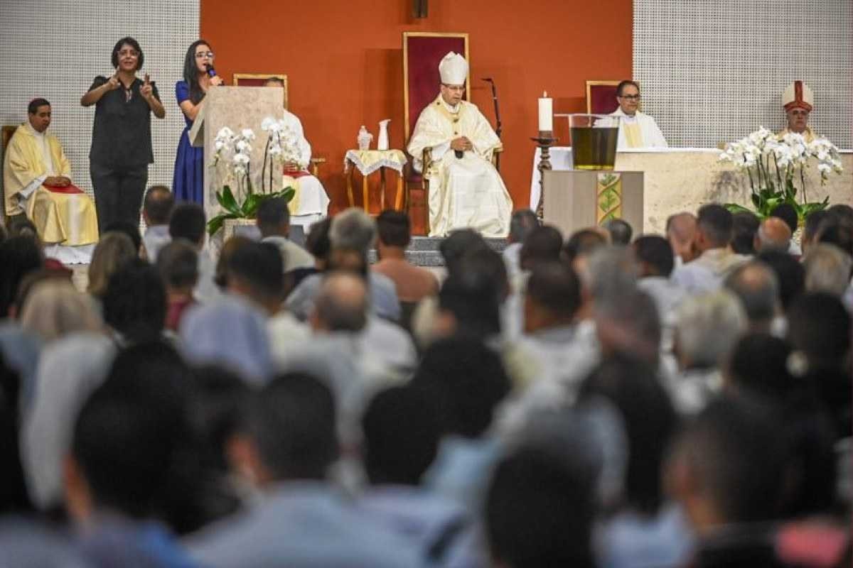  Arcebispo metropolitano preside a Missa da Unidade, na Catedral Cristo Rei 