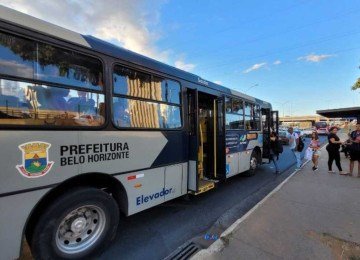 Todas as linhas de &ocirc;nibus de BH ter&atilde;o gratuidade neste domingo, dia do primeiro turno das elei&ccedil;&otilde;es municipais -  (crédito: Gladyston Rodrigues/EM/D.A Press)