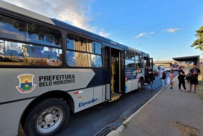 Todas as linhas de &ocirc;nibus de BH ter&atilde;o gratuidade neste domingo, dia do primeiro turno das elei&ccedil;&otilde;es municipais -  (crédito: Gladyston Rodrigues/EM/D.A Press)