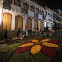 Tapetes em vários tons colorem as ruas de Ouro Preto  -  ANNE SOUZ/PREFEITURA DE OURO PRETO/DIVULGAÇÃO 