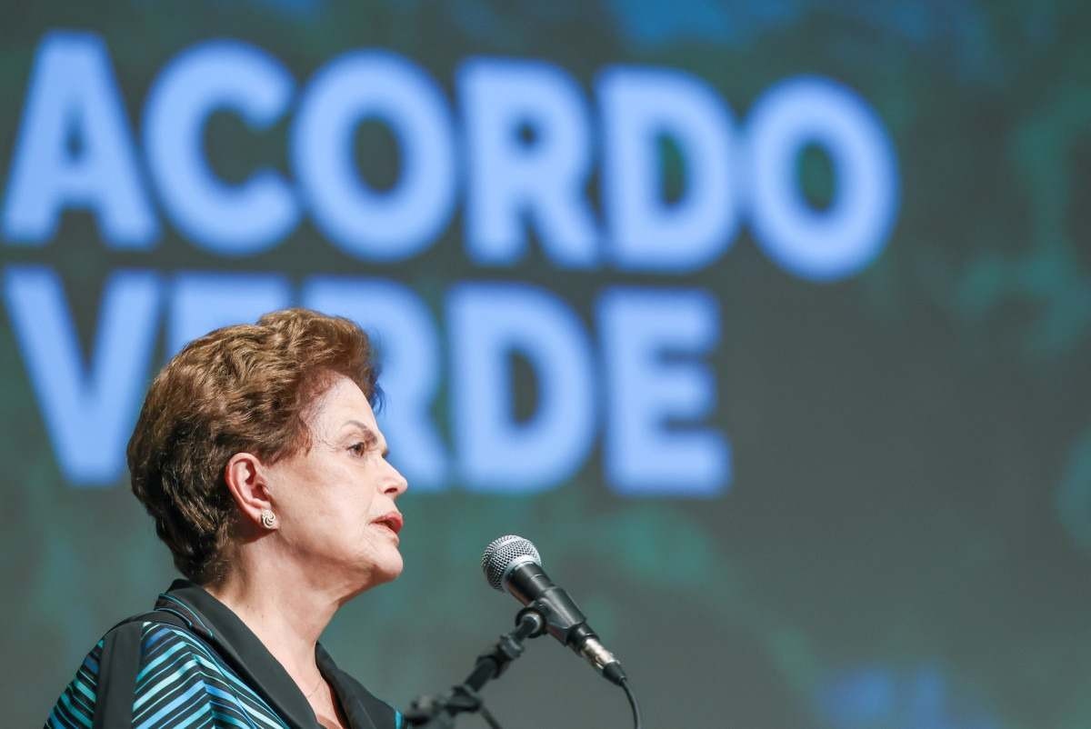 Vítima da ditadura, ex-presidente Dilma diz ser crucial manter a memória do golpe militar 