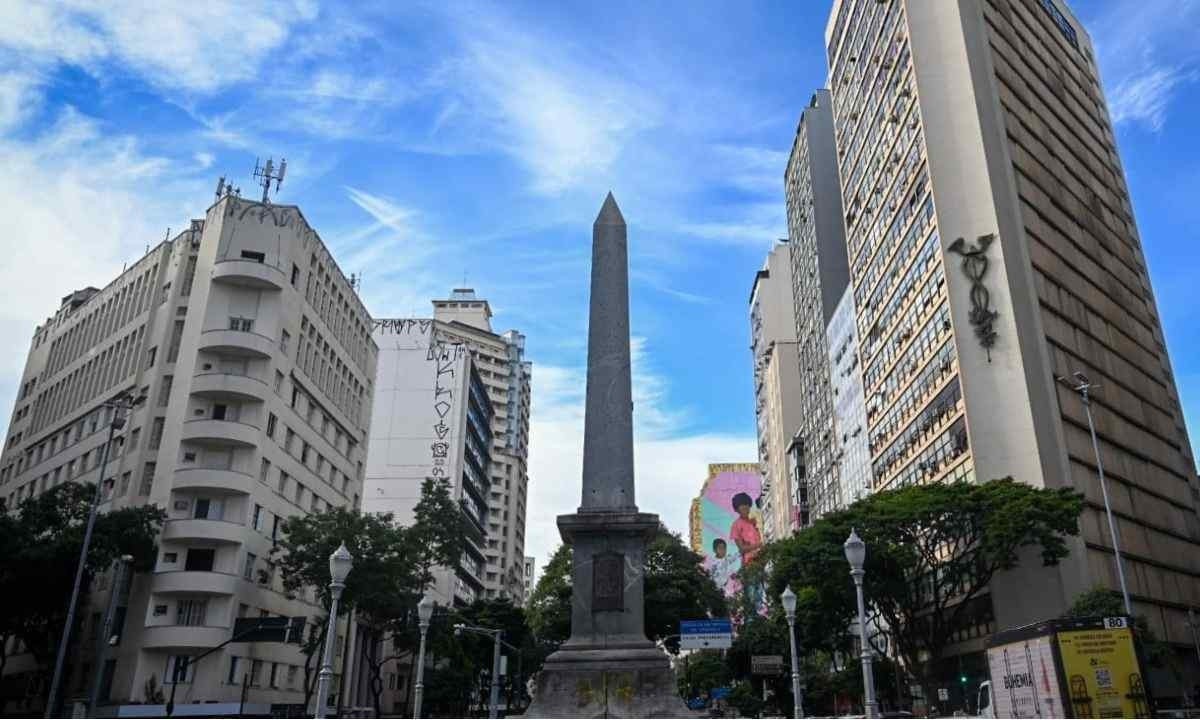 Primeira semana de abril começou com céu aberto em Belo Horizonte -  (crédito: Leandro Couri/EM/DA Press)