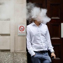 Anvisa mantém proibição do cigarro eletrônico no Brasil - Tolga Akmen/AFP