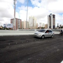 Passageiro de ônibus morre ao cair de viaduto em briga com assaltante - Prefeitura de Fortaleza (CE)