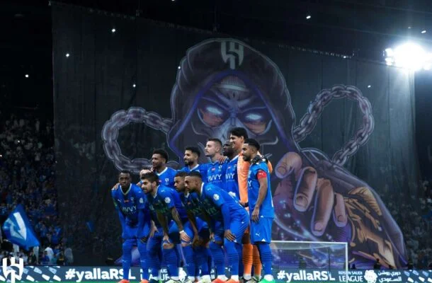 Torcida do Al-Hilal faz mosaico 3D do game Mortal Kombat; veja imagens