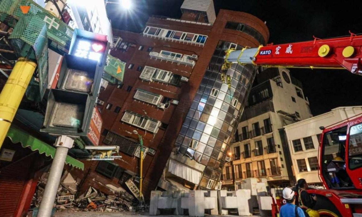 Terremoto em Taiwan deixou pelo menos nove mortos -  (crédito: CNA / AFP)