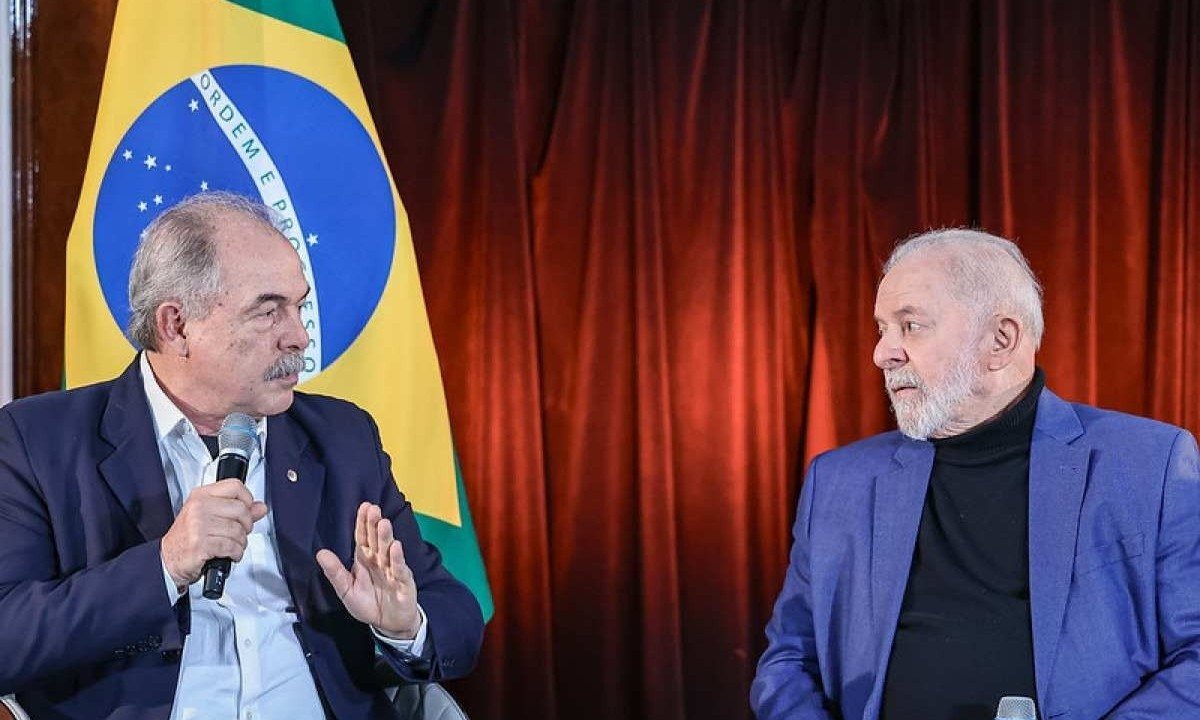 Ex-ministro de Dilma Rousseff (PT), Mercadante pode assumir estatal em meio à crise dos dividendos -  (crédito: Ricardo Stuckert/PR - 5/12/2023)