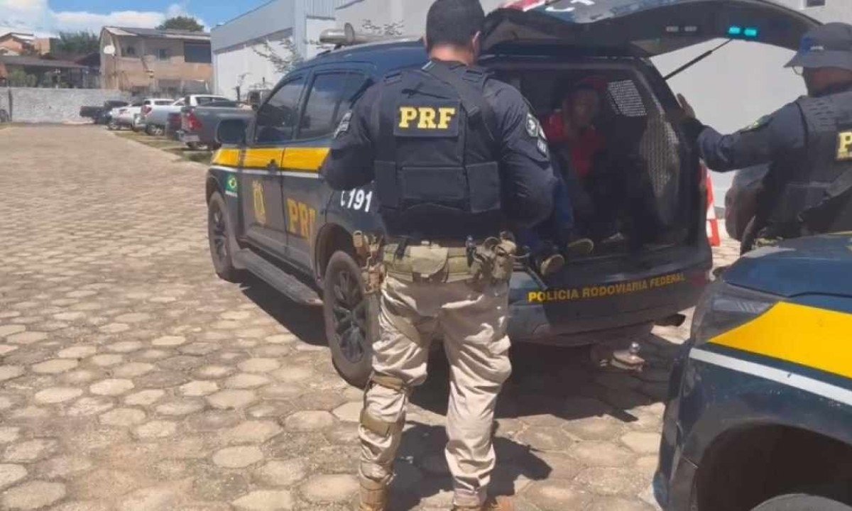 Polícia Rodoviária Federal (PRF) participou da recaptura dos presos -  (crédito: Reprodução)