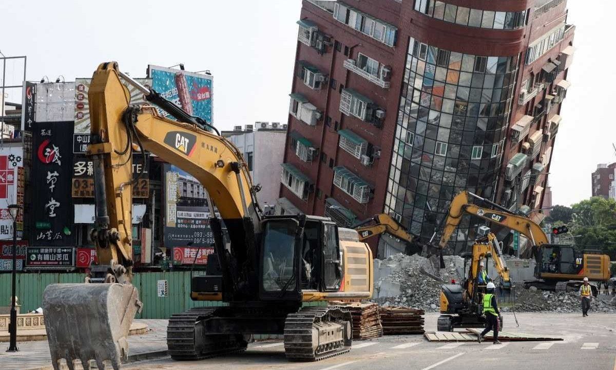 Terremoto ocorrido nesta semana causou morte e destruição em Taiwan -  (crédito: CNA / AFP)