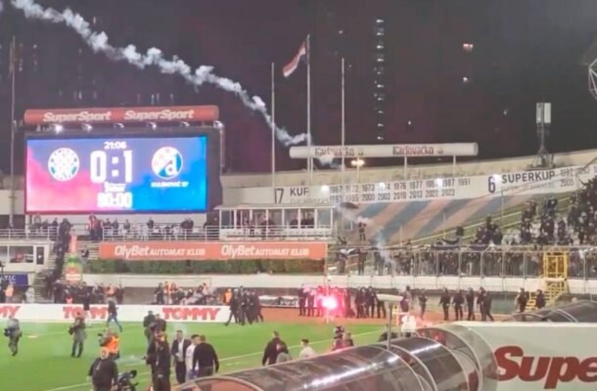 Mais de 50 torcedores são presos após briga com policiais em jogo na Croácia