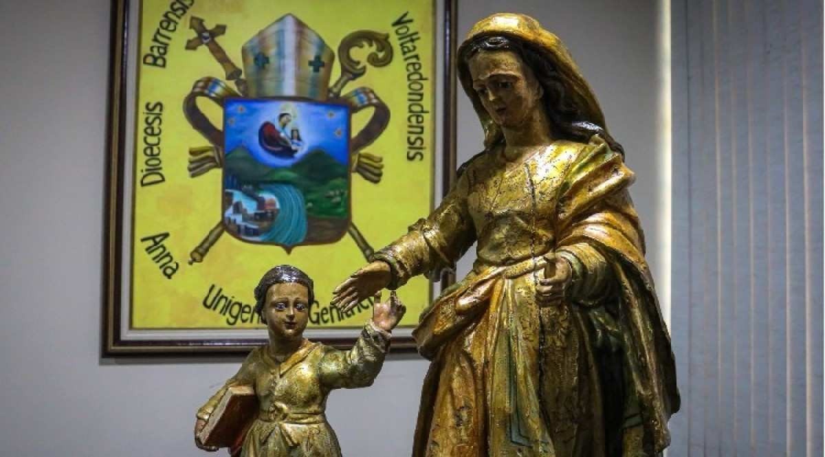 Peça sacra furtada há 17 anos encontrada em Minas é devolvida ao RJ