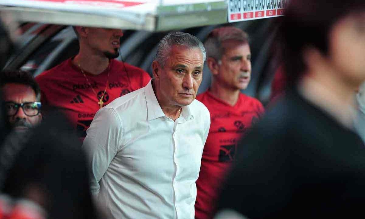 Técnico Tite, do Flamengo, optou por time alternativo na estreia da Copa Libertadores e empatou por 1 a 1 com o Millonarios-COL -  (crédito: Alexandre Guzanshe/EM/D.A Press)