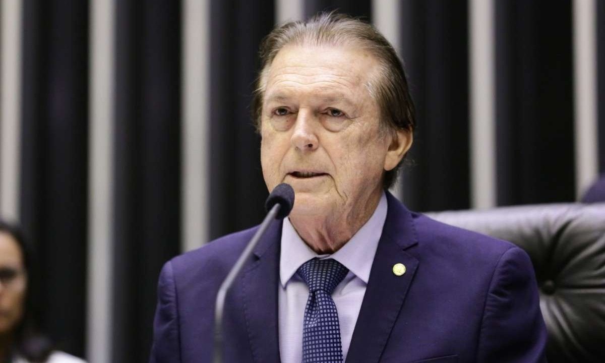 Deputado federal Luciano Bivar foi afastado do União Brasil e está com processo de expulsão da sigla em andamento -  (crédito: Michel Jesus/ Câmara dos Deputados)