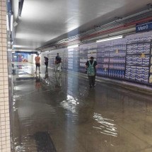 BH: temporal deixa estação central do metrô alagada - Reprodução/redes sociais 