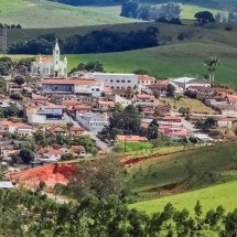 Cidade do Sul de MG aumenta salários de secretários e políticos em quase 200% - Prefeitura de Senador José Bento