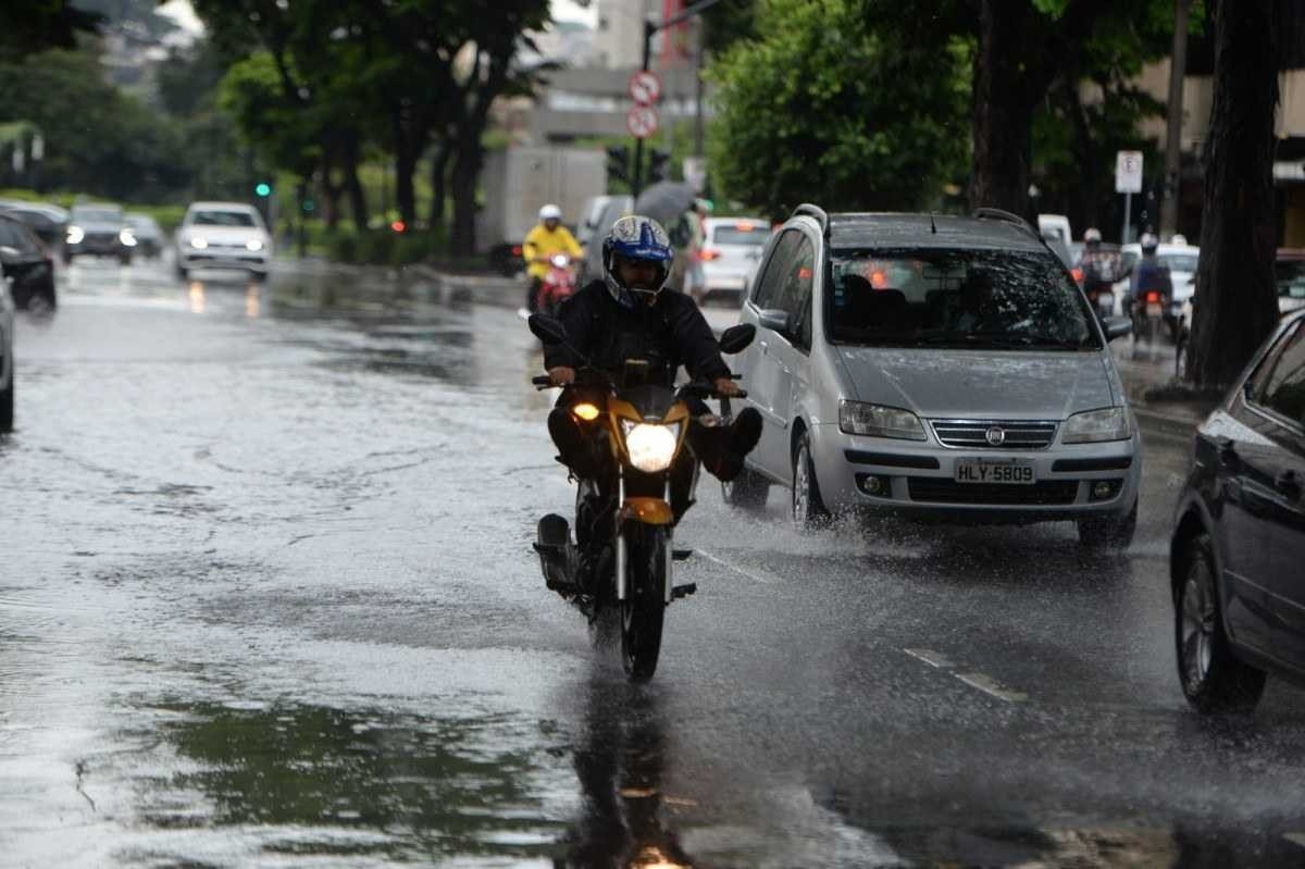 Chuva forte pode atingir 161 cidades de Minas