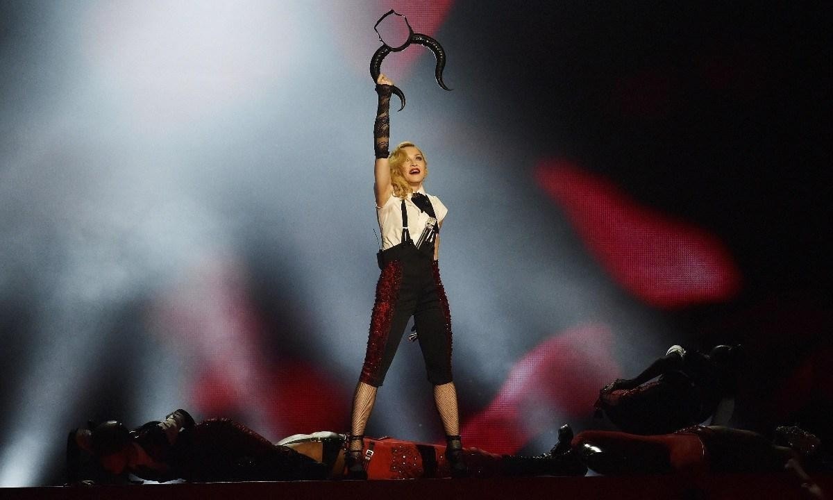 Madonna no BRIT Music Awards na O2 Arena em Greenwich, Londres, 25 de fevereiro de 2015 -  (crédito: REUTERS/Toby Melville/Folhpress)