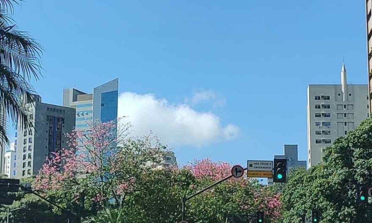 Final de semana será de céu claro e com poucas nuvens em Belo Horizonte -  (crédito: Jair Amaral/EM/D.A Press)