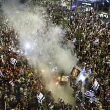 Milhares vão às ruas contra Netanyahu após seis meses de guerra em Gaza - JACK GUEZ / AFP