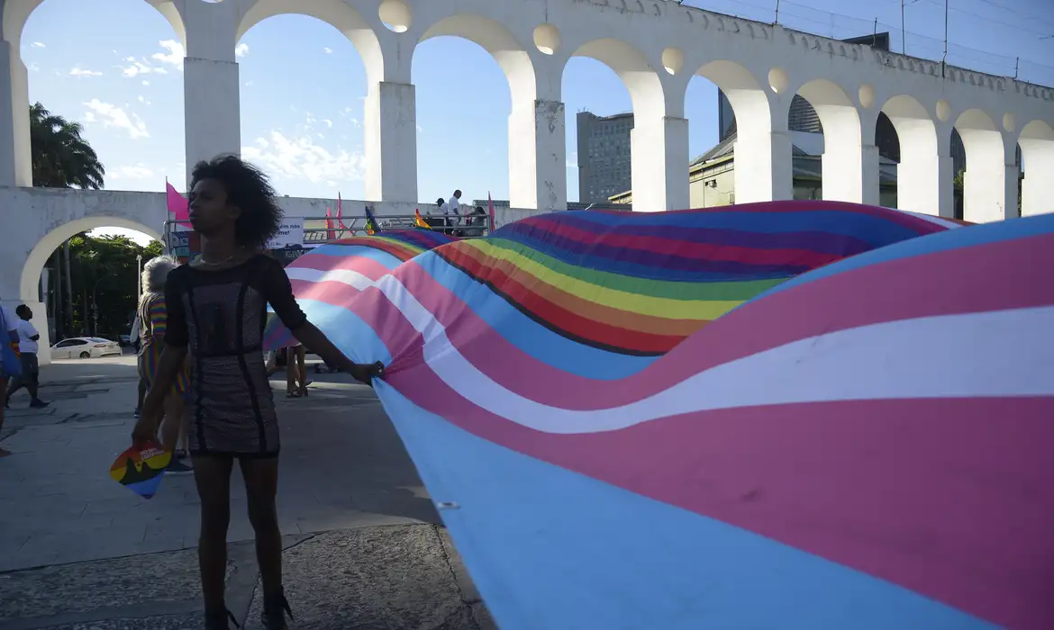 Comitê irá monitorar políticas contra violências a pessoas LGBTQIA+ -  (crédito: EBC)