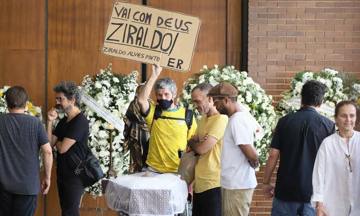 Fãs, amigos e familiares se despedem de Ziraldo, no velório no Museu de Arte Moderna -  (crédito:  Charles Sholl/Brazil Photo Press/Folhapress)