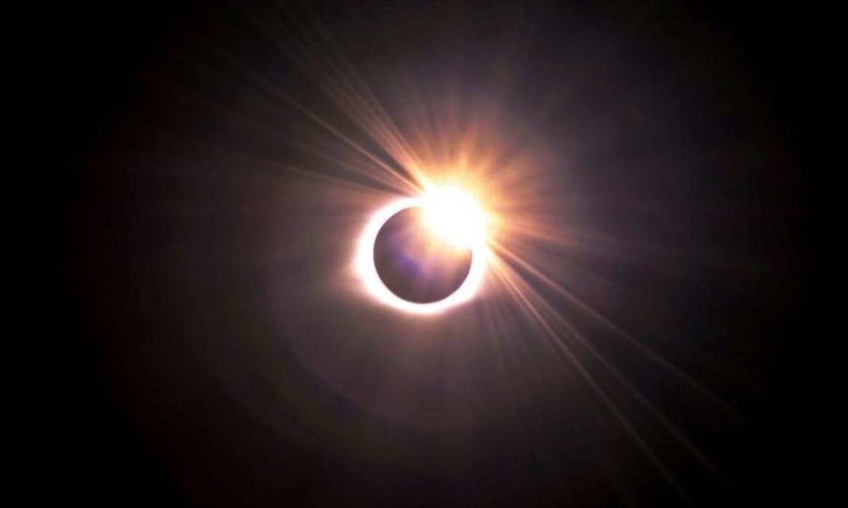 Eclipse solar total acontece hoje (8/4) -  (crédito: Unsplash)