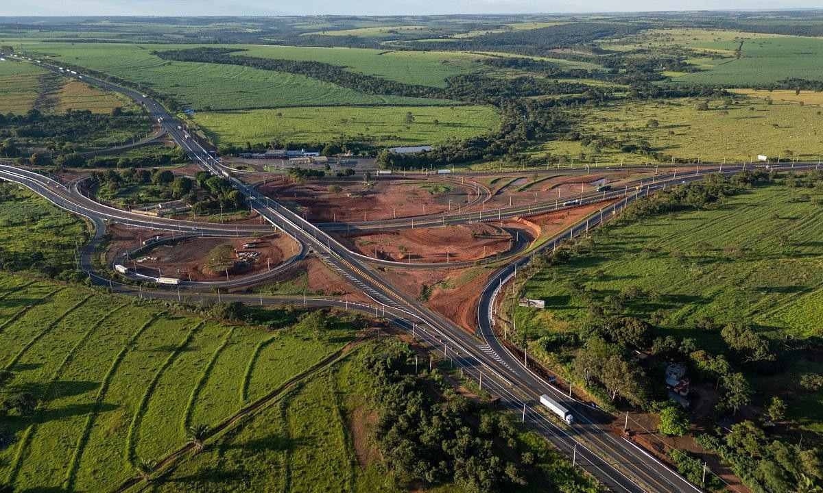 Entroncamento das rodovias BR-365 e BR-153, na altura do município de Monte Alegre de Minas -  (crédito: Divulgação/Ecovias do Cerrado)