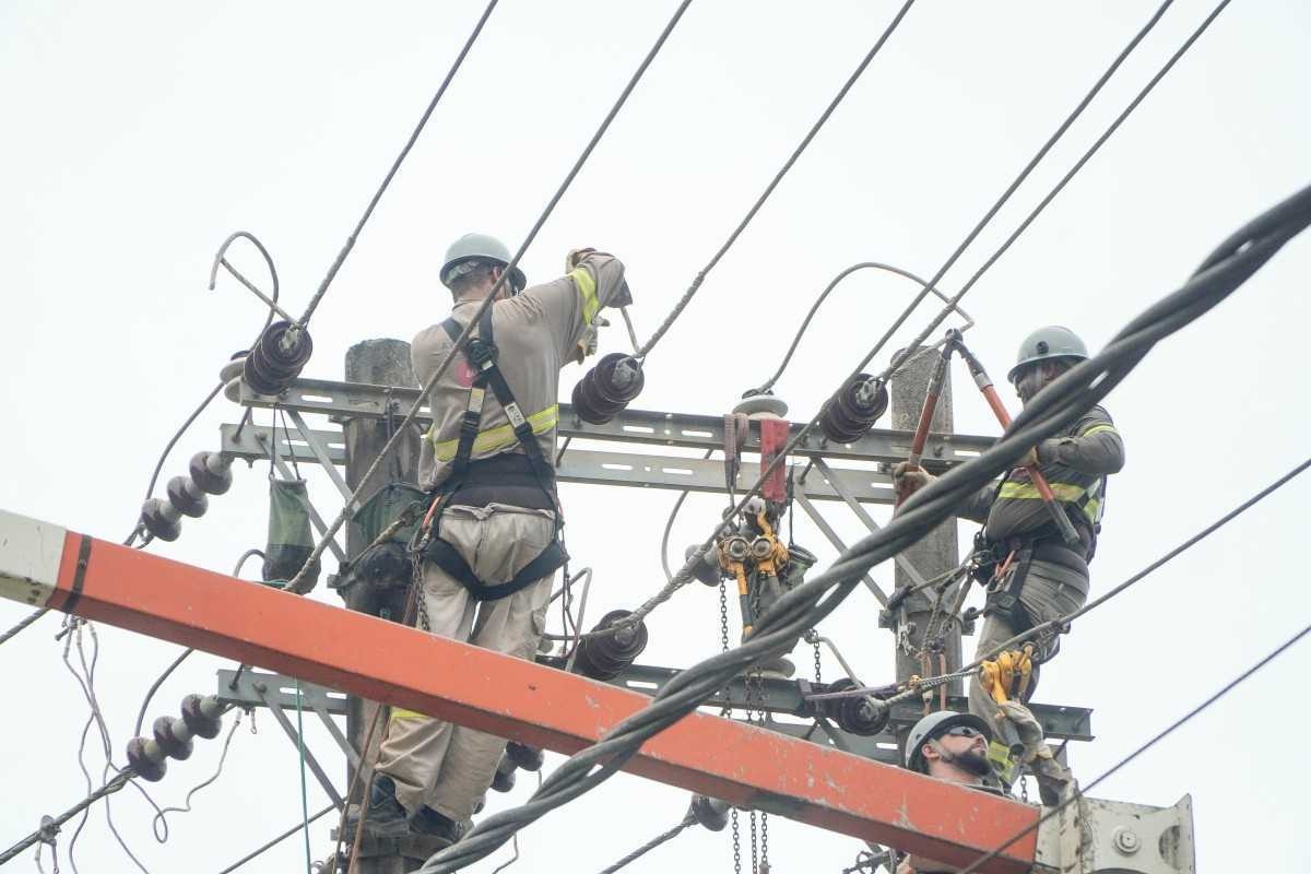 Irmão de trabalhador que morreu ao levar choque em rede elétrica será indenizado