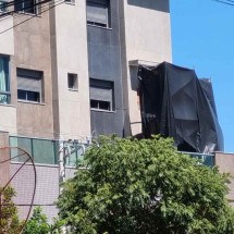 Prédio interditado: equipe de engenheiros avalia estrutura de edifício  - Luiz Ribeiro/DA Press