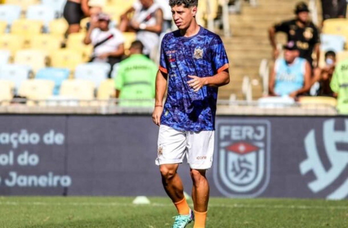 Fluminense quer renovar com meia Yago para emprestá-lo