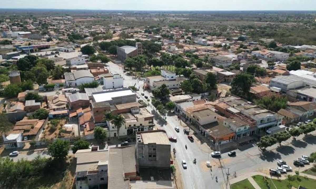 Adolescente estava desaparecida há um ano, em Jaíba, no Norte de MG -  (crédito: Divulgação/ Prefeitura de Jaíba )