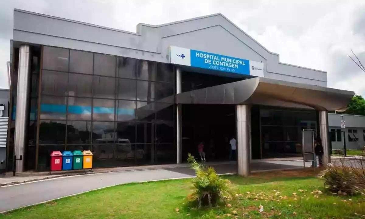 Jovem permanece internado no Hospital Municipal de Contagem após alta médica  -  (crédito: Prfeitura de Contagem/Divulgação)
