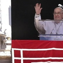 A condenação do papa Francisco à mudança de sexo: 'Tentação de se passar por Deus' - BBC