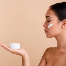 12 mitos e verdades sobre cuidados com a pele; veja  - Freepik