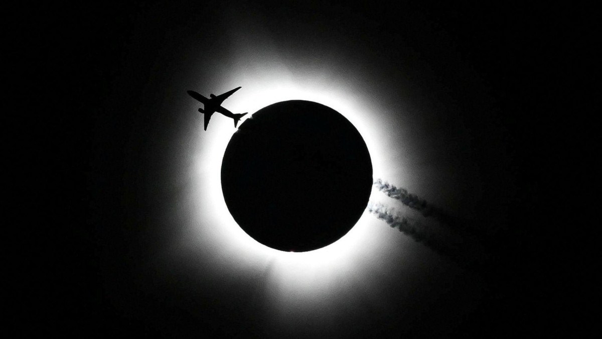 As mais espetaculares imagens do eclipse total do Sol visto em três países